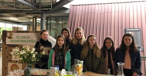 učenci na eko sejmu