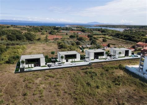 Sodobno prenočišče s pogledom na ocean