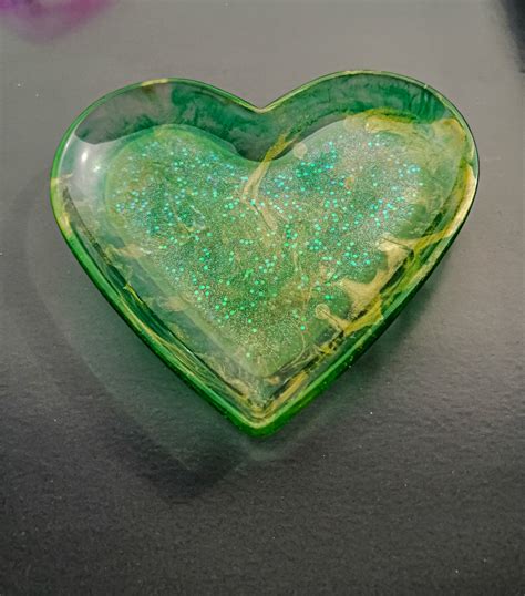 Ročno okrašen medenjak v obliki srca