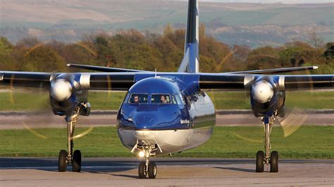 Letalo Fokker 50 v zraku
