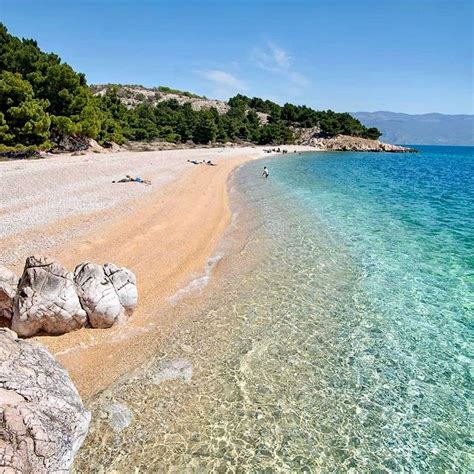 Slikovita plaža Vromolithos na Lerosu