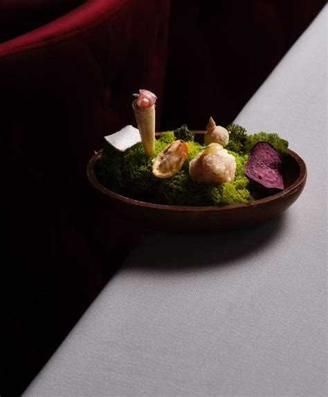 Raznoliki pozdravi iz kuhinje Gostilne Mangrt