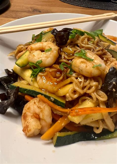 Sestavine za pripravo azijskih jedi