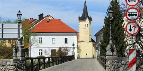 Oblast Kaleiçi z ozkimi ulicami in starimi hišami