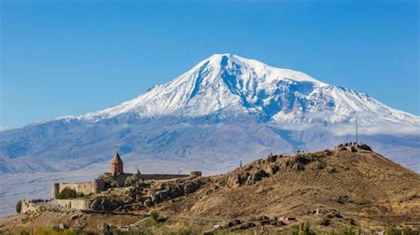 Gora Ararat, najvišji vrh Turčije.
