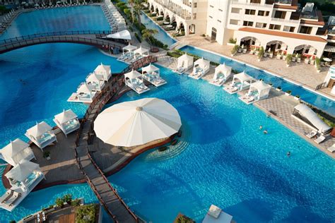 Poreška riviera s plažami in morjem