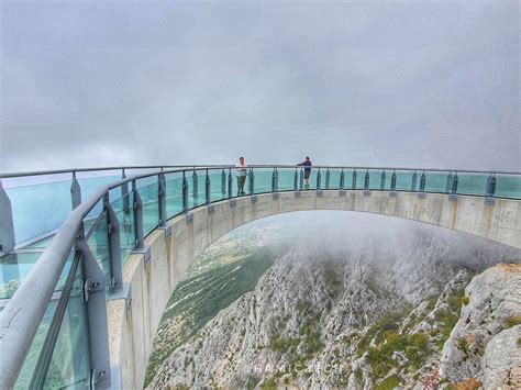 Gorovje Biokovo nad Baško Vodo