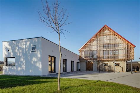 Zunanji pogled na Turistično kmetijo Apat