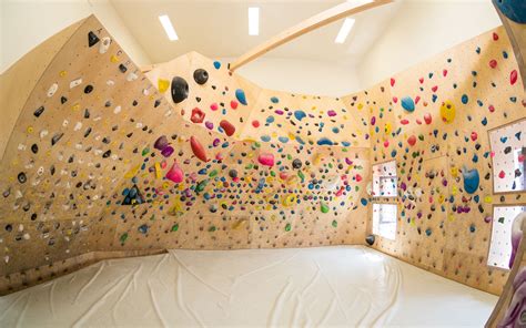 Plezalna stena v Dolini Glinščice