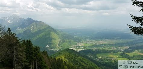 Pogled z Dobrče na okoliške gore