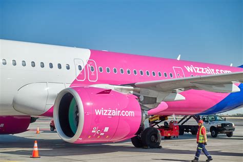 Letalo Airbus A320 Wizz Air
