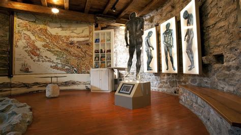 Kula - Lošinjski muzej v starem mestnem jedru