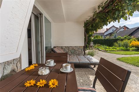 Urejen apartma s teraso