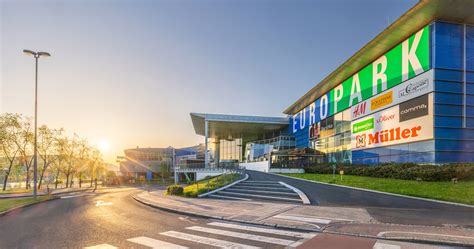 Raznolikost trgovin v Europark Maribor