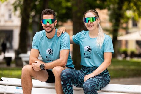 Pregled različnih blagovnih znamk športnih oblačil