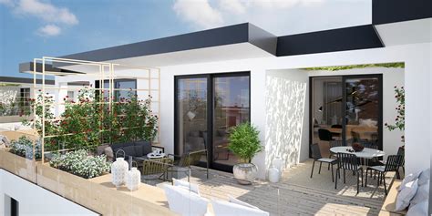 Arhitekturni detajli zapuščene vile v Portorožu