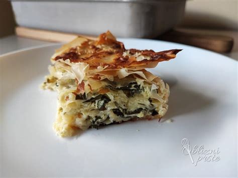 Slika domače skutne pite