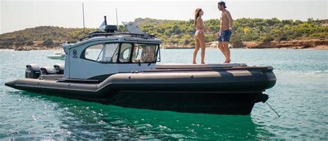 Hitri čoln (speedboat) na Maldivih