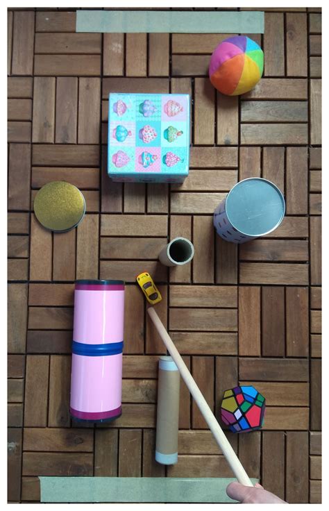 Senzorna igralnica z različnimi pripomočki