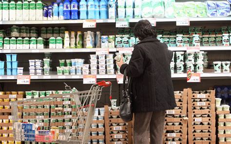 Primerjava narastka pri permanentnem lakiranju po treh tednih