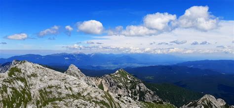 Panoramski pogled na slovenske Alpe