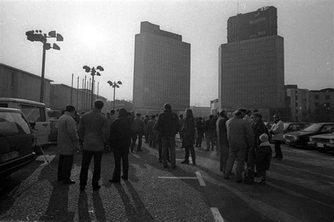 Simbolična upodobitev mitinga resnice