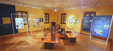 Poštni muzej Polhov Gradec