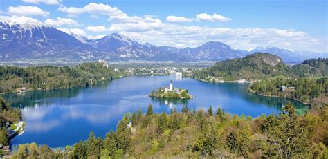 Blejsko jezero z otokom in gradom