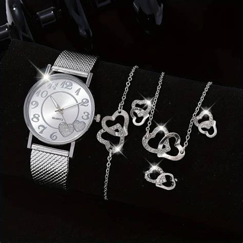 Elegantna ura in nakit