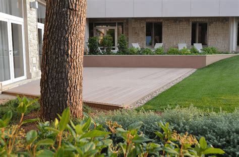 Zunanja terasa gostilne Pod Gradom