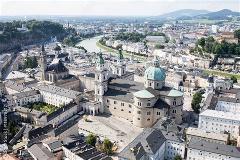 Panorama Salzburga z gradom Hohensalzburg