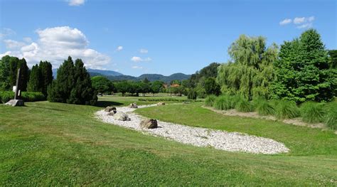 Panoramski pogled na Arboretum Volčji Potok