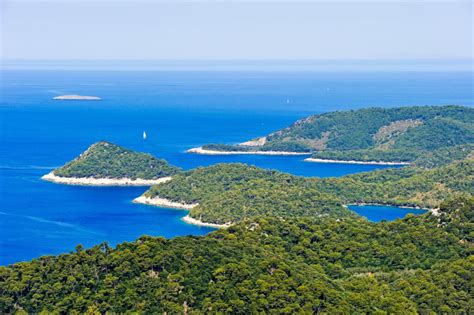 Osupljiv razgled na arhipelag Lastovo