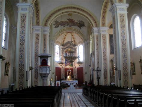 Notranjost Cerkve Svete Trojice z orglami