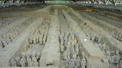 Terakotna vojska v grobnici Qin Shi Huanga