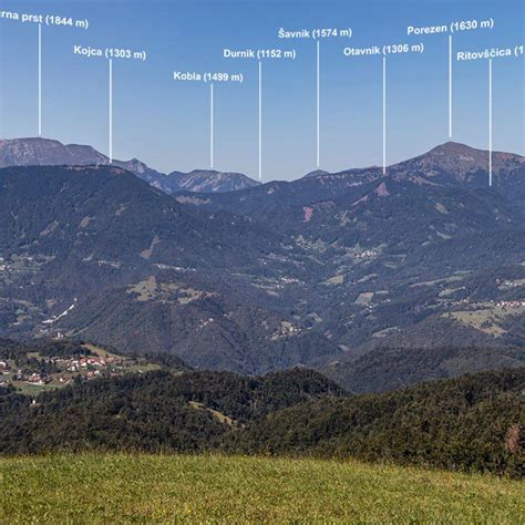 Panoramski pogled s Tolstega vrha na okoliške gore