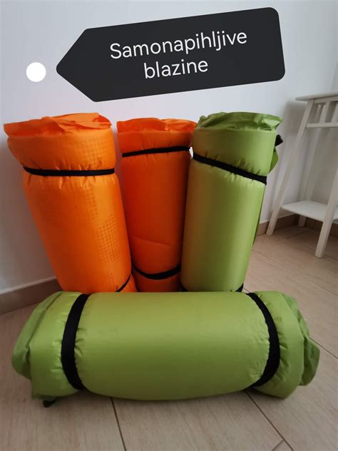 Notranja struktura samonapihljive blazine s peno