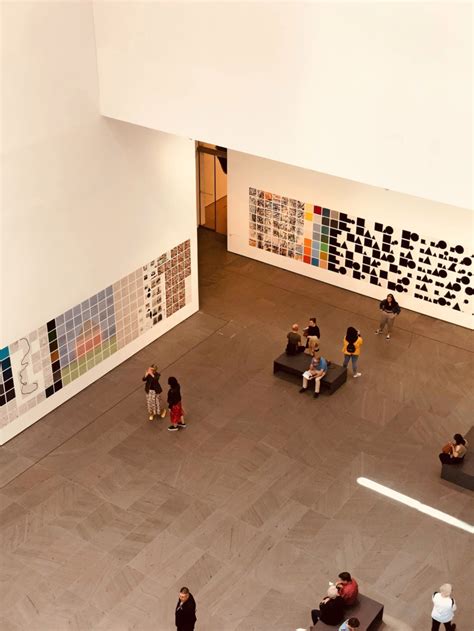 Notranjost Muzeja moderne umetnosti (MoMA)