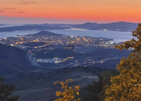 Panoramski pogled na Peklenske otoke