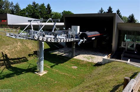 Spodnja postaja tirne vzpenjače na Krekovem trgu