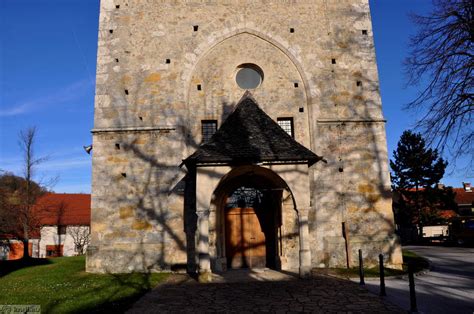 Cerkev Marije Snežne na Svetini