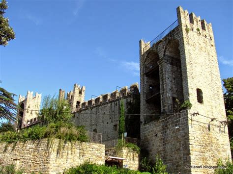 Srednjeveško obzidje Pirana s pogledom na morje