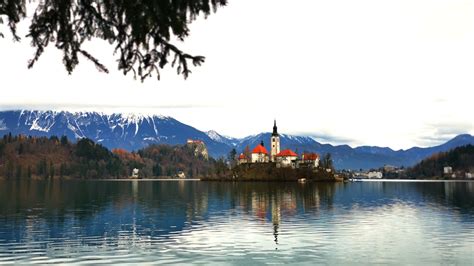 Znamenitosti na poti okoli Bohinjskega jezera