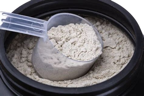 Ilustracija razlike med ročno prtljago in osebno prtljago