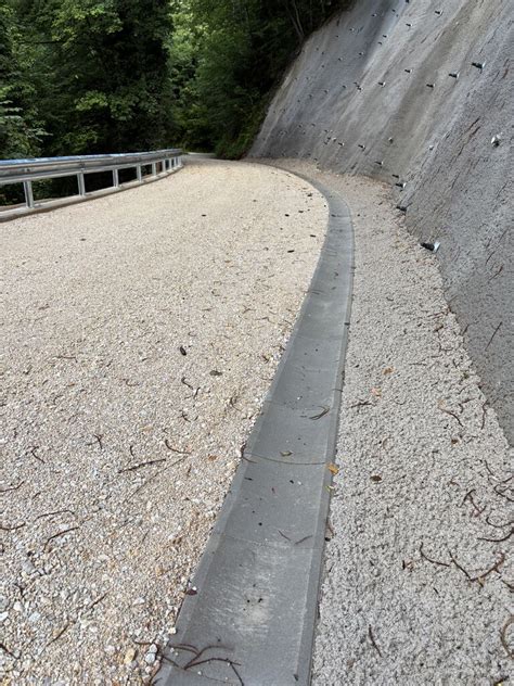 fotografija zemeljskega plazu na območju Pirana