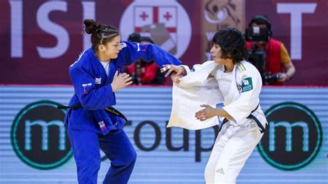 Četverica v Abu Dabiju