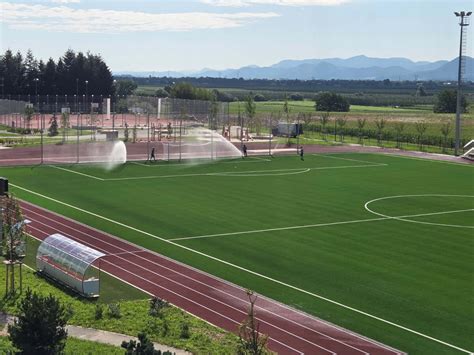 Športni park s pripadajočim objektom za prireditve