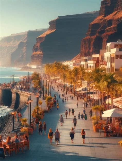 Pečine Los Gigantes ob sončnem zahodu