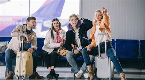 mladi turisti aktivnosti