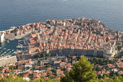 Pogled na Dubrovnik z gore Srđ
